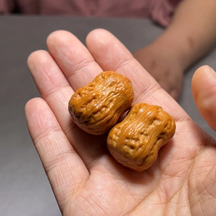 文玩核桃把件精品花生8577