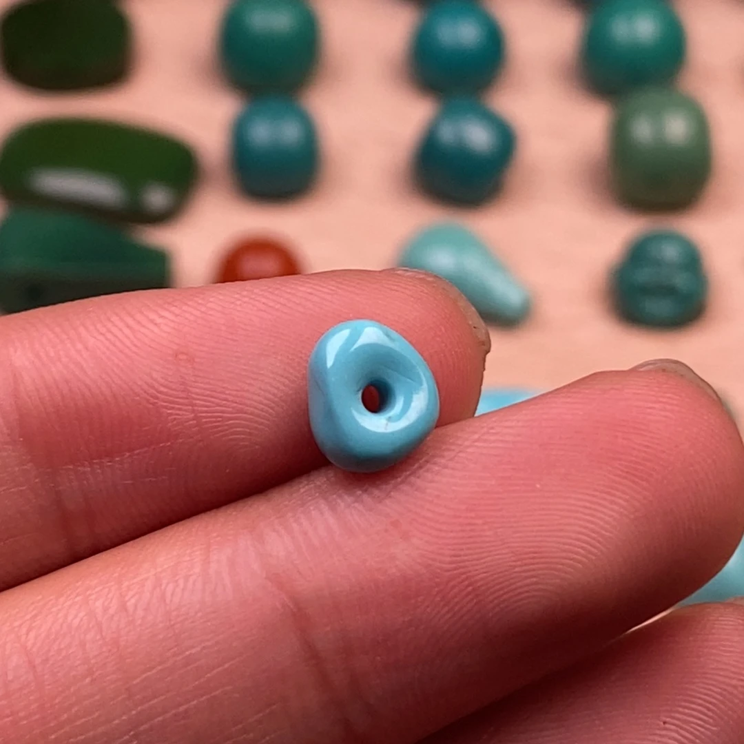 绿松石配饰未镶嵌