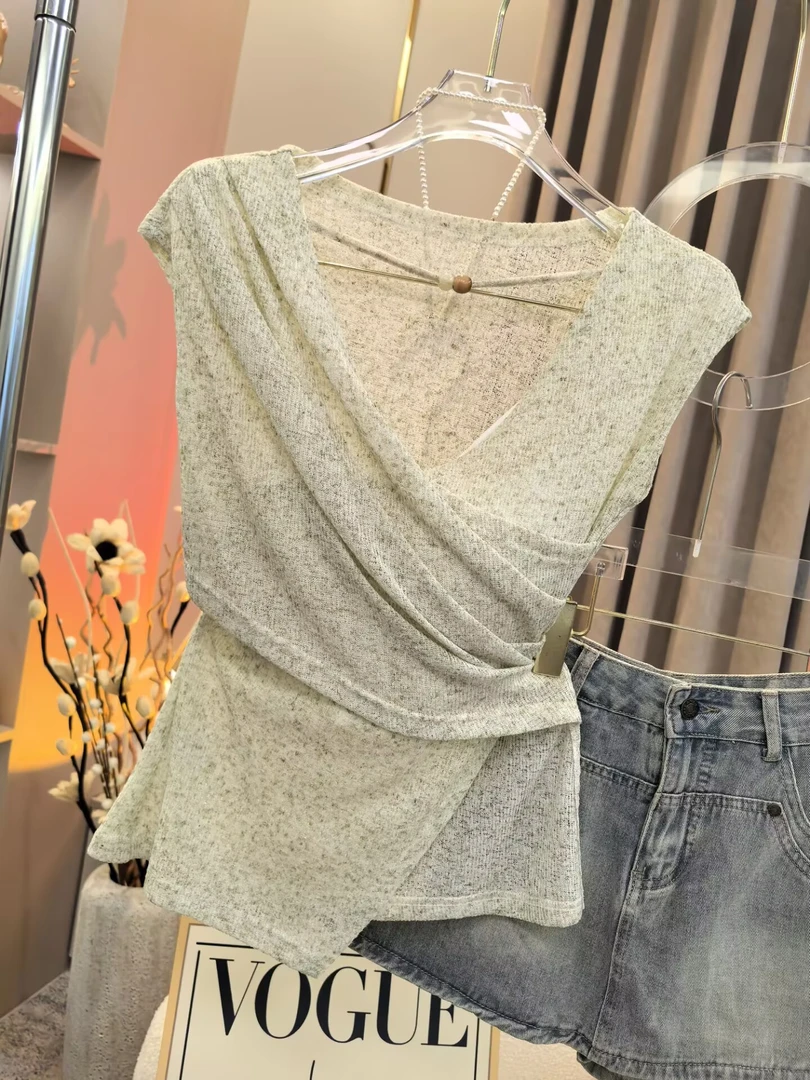 【A9988墨丽】2025夏季修身显瘦百搭防晒纯欲无袖上衣+吊带两件