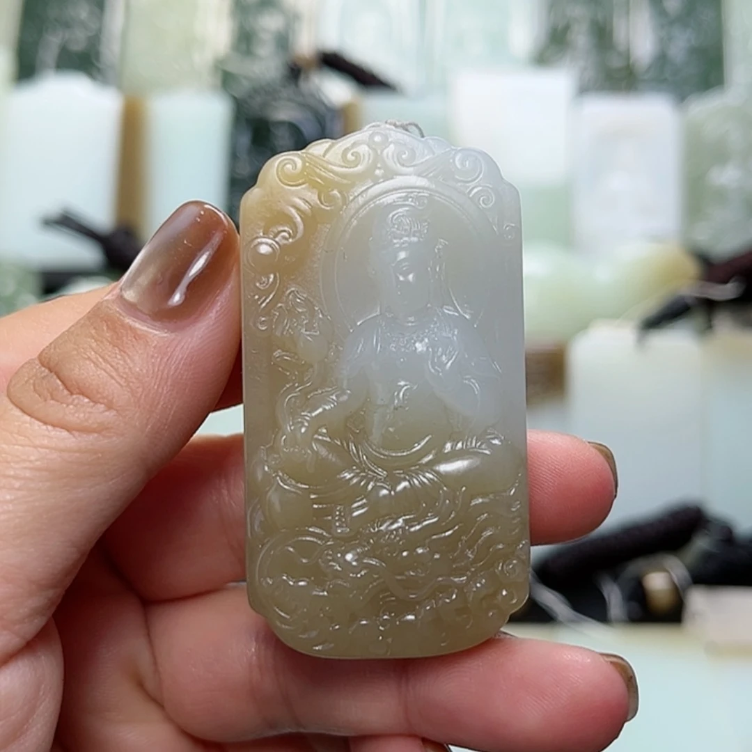 【闪购商品】颈饰未镶嵌和田玉