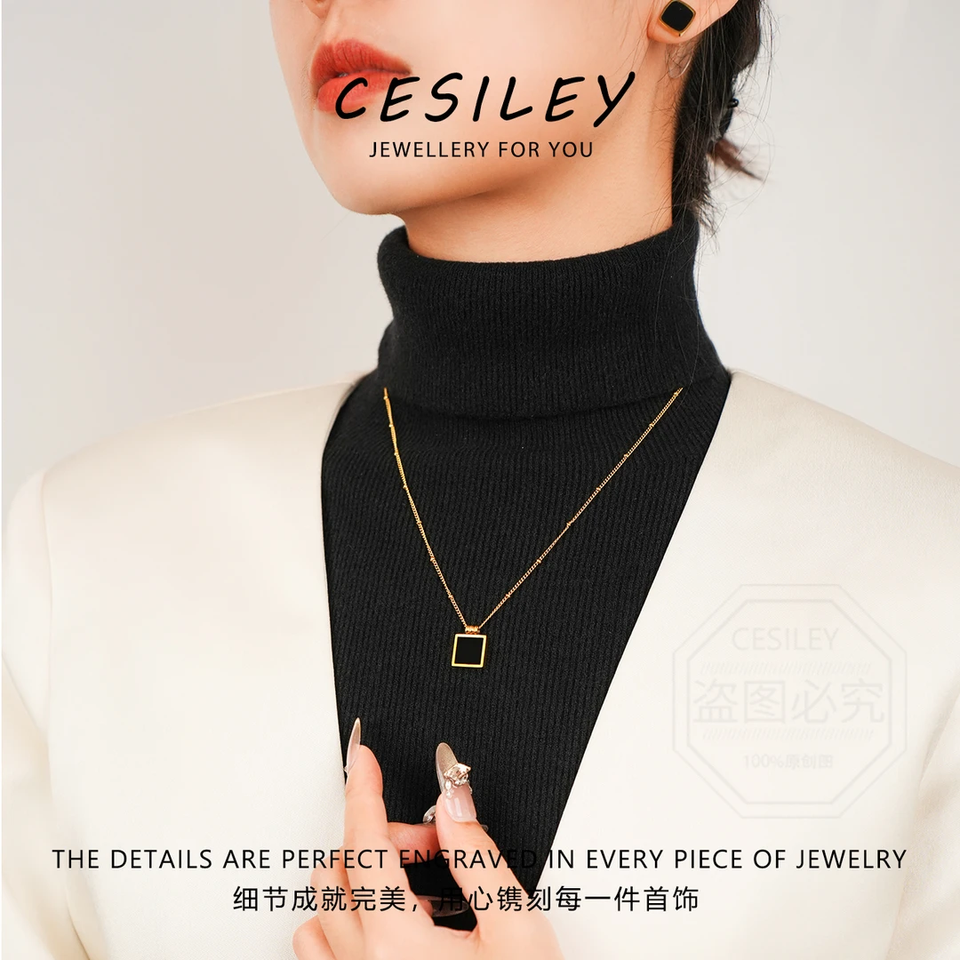 【玫瑰同款】镀K金 设计师款香水瓶项链防水不掉