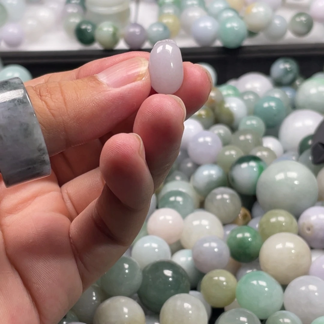 翡翠未镶嵌颈饰48