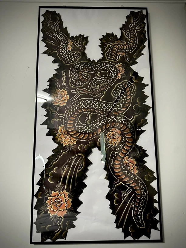 仿真人皮纹身刺青标本皮革装饰画蛇盘牡丹