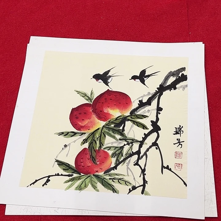 国画花鸟的翅膀和翅膀是一样长