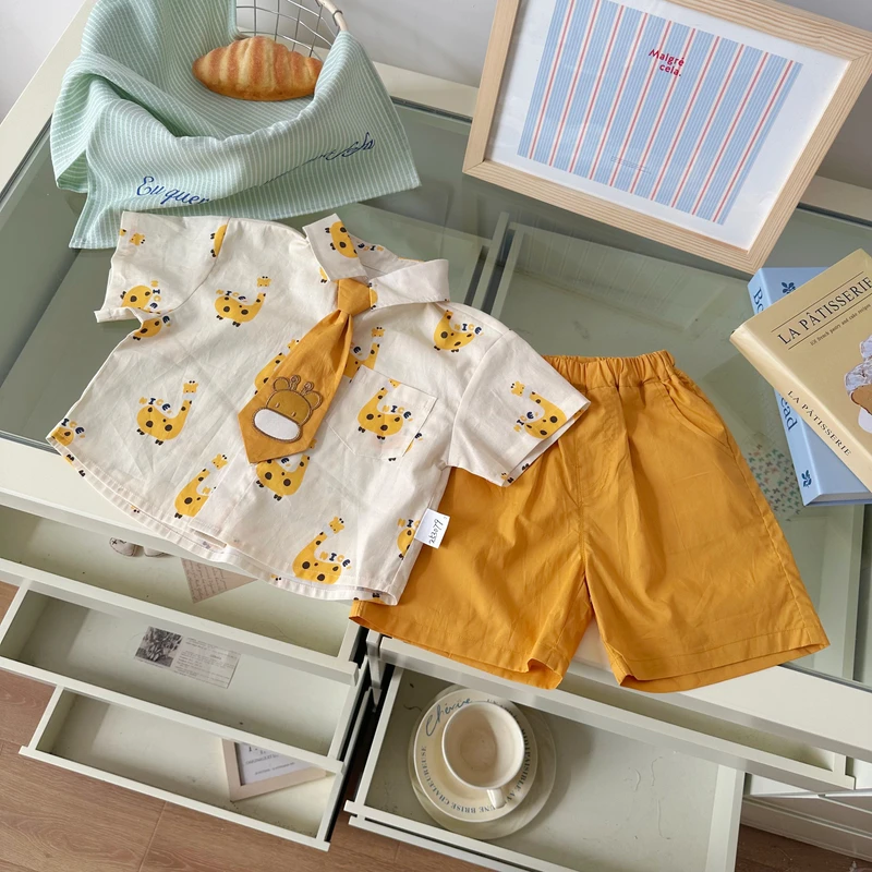 【长颈鹿】XT253079橘止皮2025夏男小童印花衬衫纯棉短裤套装