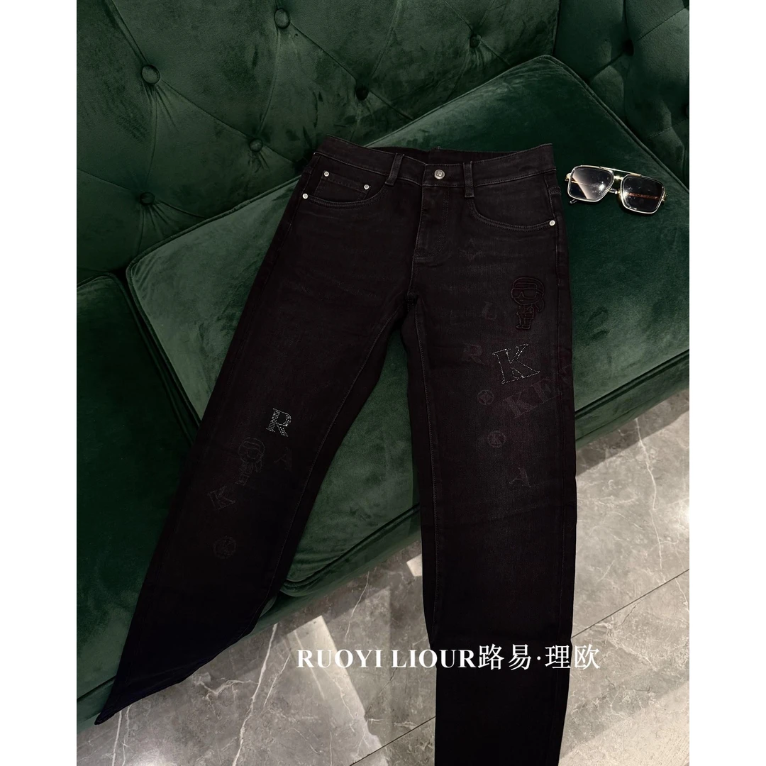【路易理欧】欧货时尚潮流街头亮钻字母小老头休闲男士牛仔裤9098