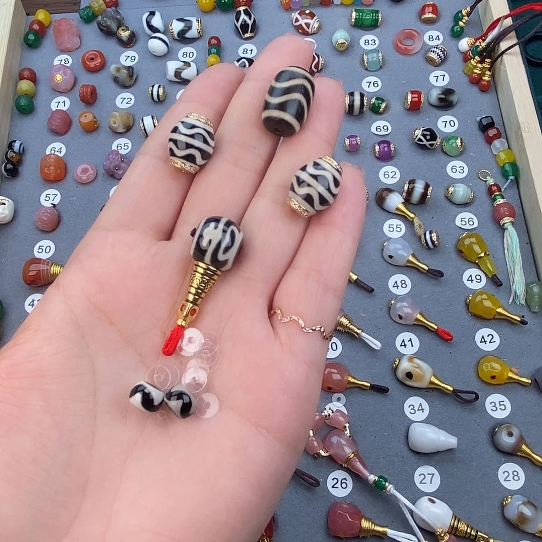 A****玛瑙/玉髓饰品未镶嵌