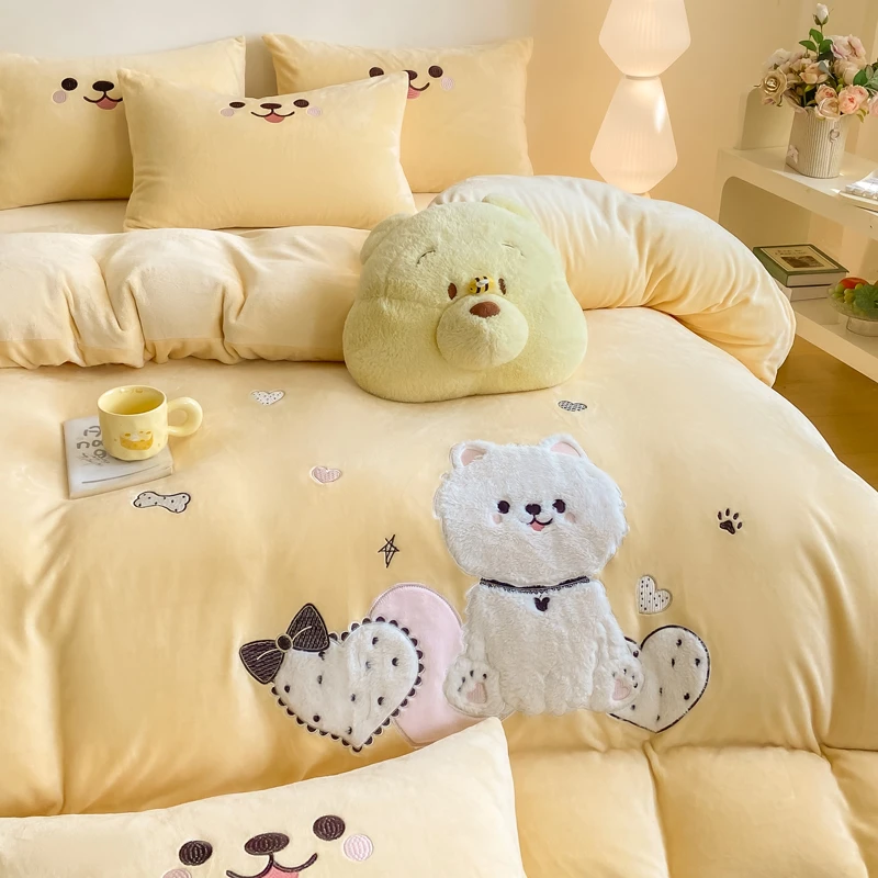 2025年新款高克重毛巾绣贴布绣牛奶绒四件套床上用品