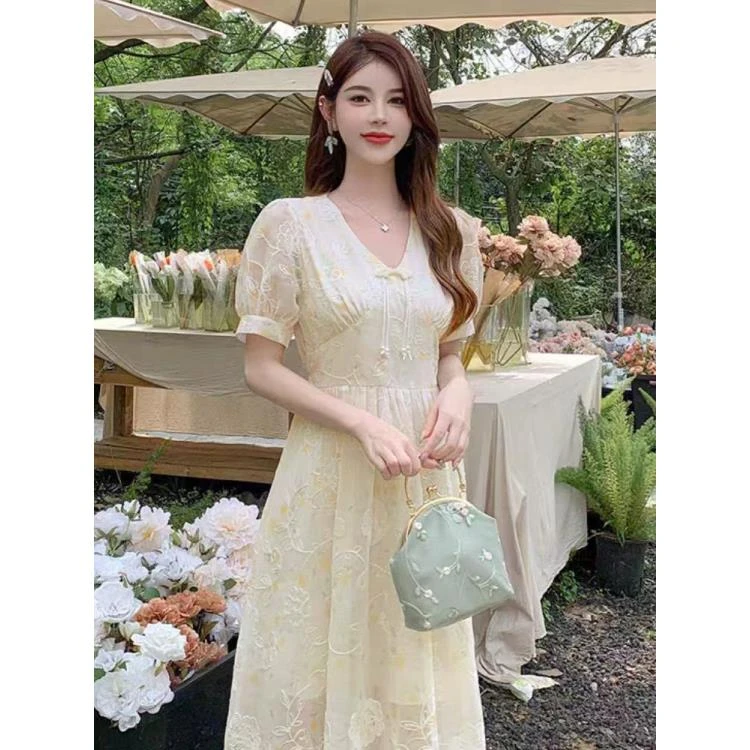 苏陌清新中式薄荷漫波精致碎花连衣裙夏季气质盘扣V领刺绣中长裙