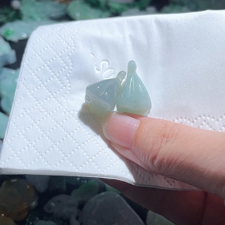 颈饰未镶嵌翡翠天