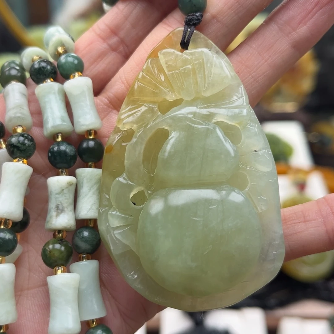 岫玉未镶嵌挂件挂件