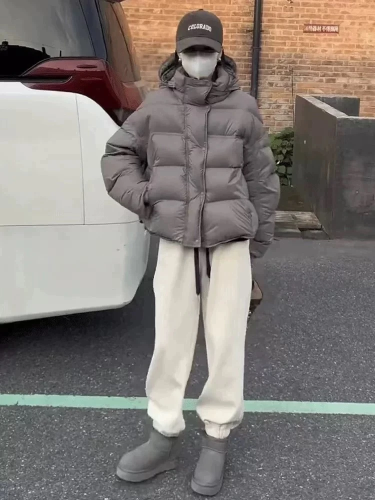 黑色连帽泡芙龟背短款连帽羽绒服女冬季新款宽松显瘦面包服外套潮