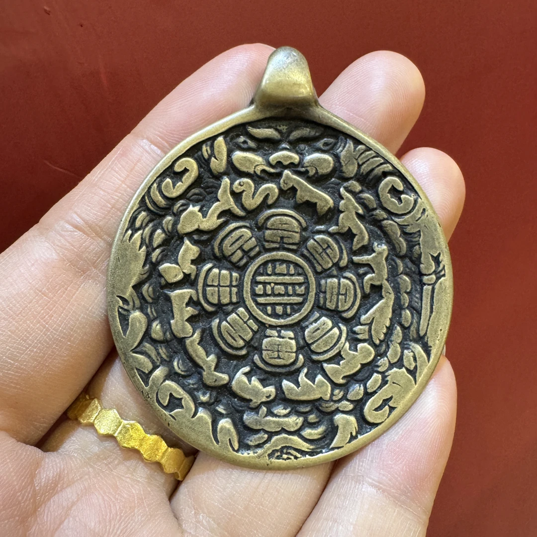 铜合金吊坠 九宫八卦牌莲花造型致敬原版藏传
