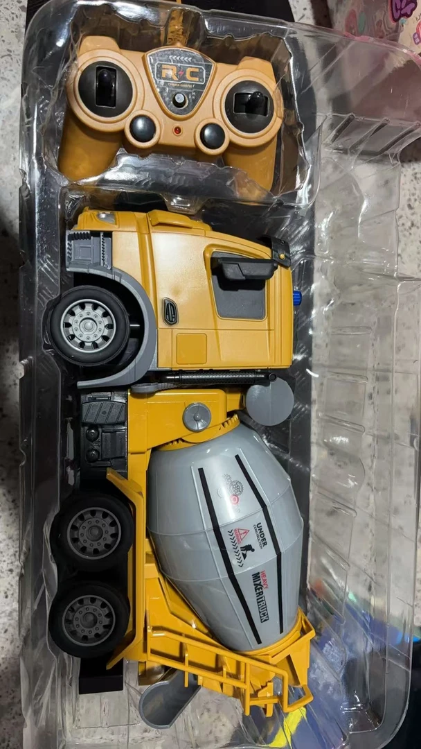 礼盒搅拌车玩具一盒
