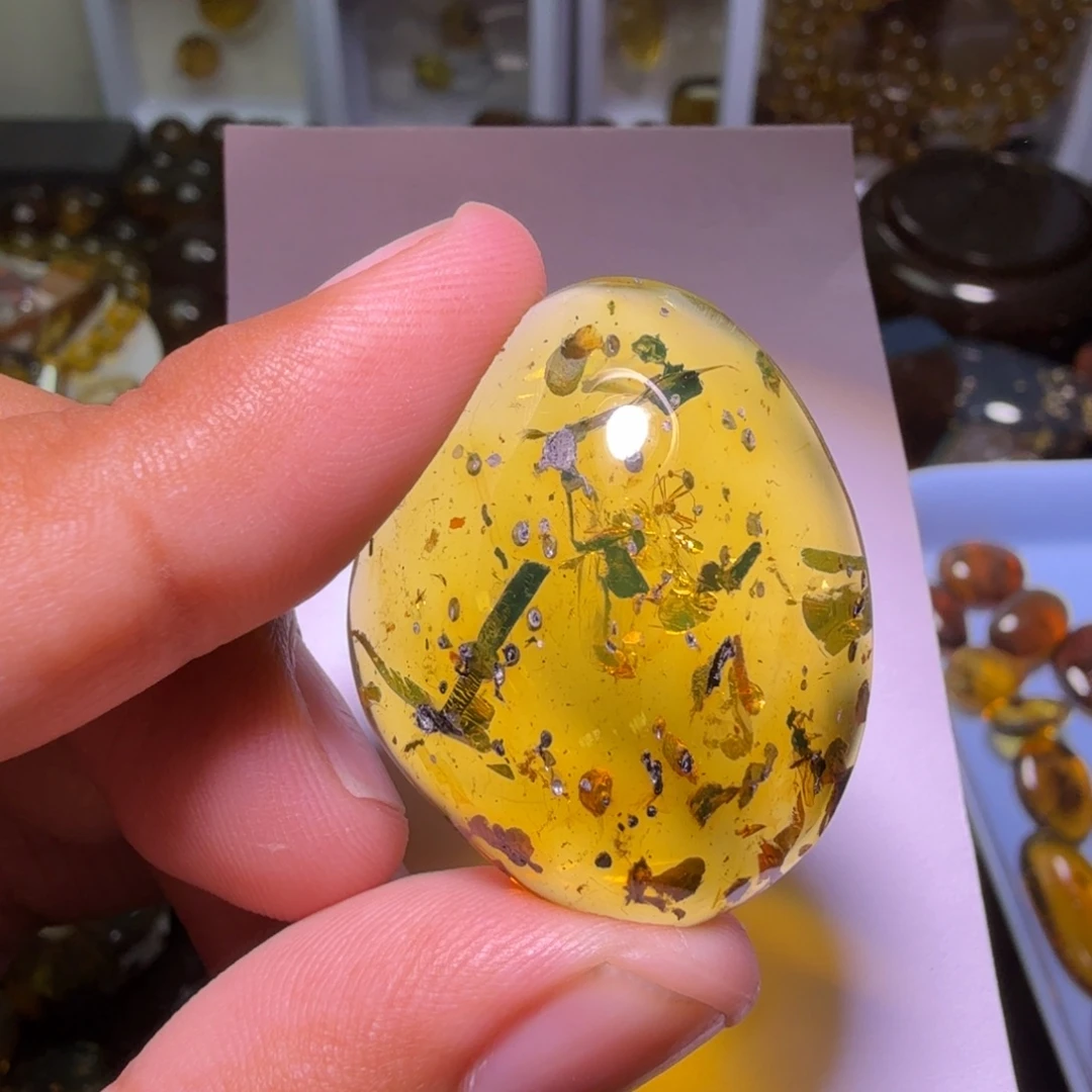 用***1琥珀未镶嵌裸石，，，