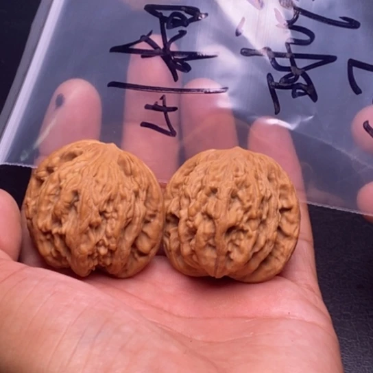 【闪购商品】把件文玩核桃虎头