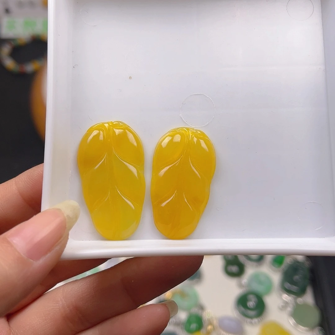 【闪购商品】翡翠颈饰未镶嵌吖*精吊坠