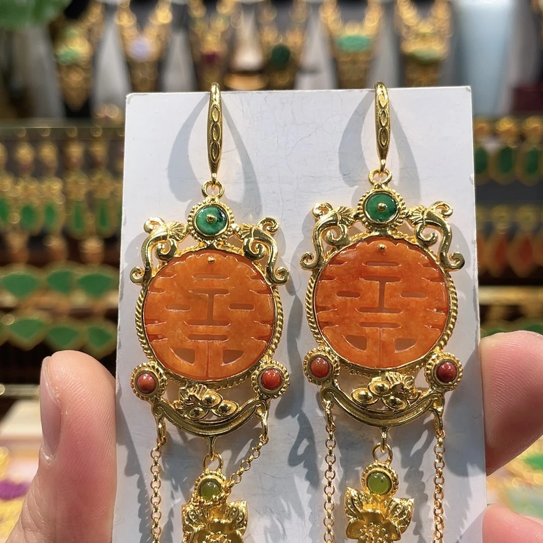 翡翠未镶嵌颈饰耳坠