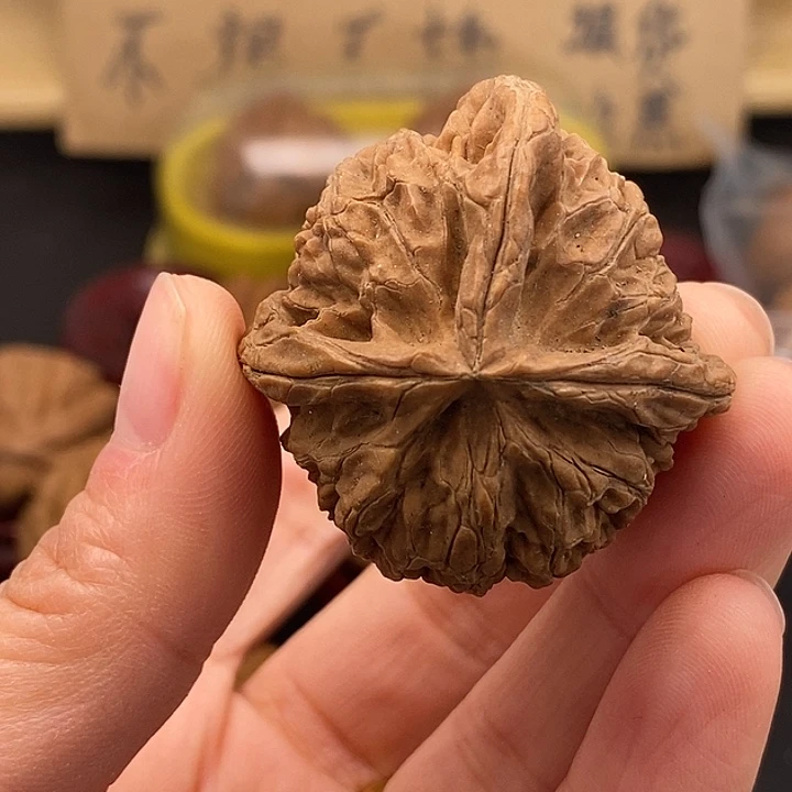 用***3吊坠文玩核桃瑕疵单只不退不换