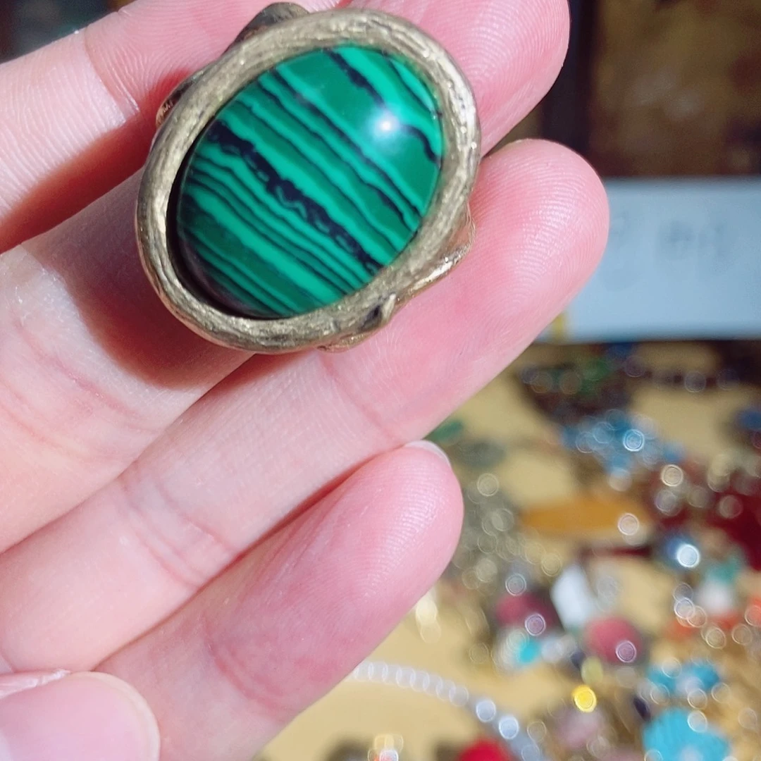 无铁合金孔雀戒指