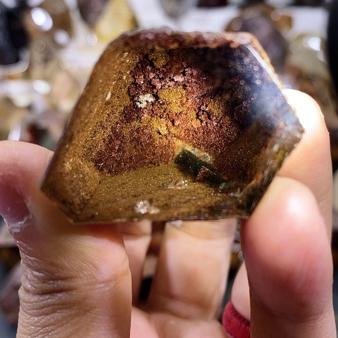 【闪购商品】车挂未镶嵌水晶二**?天然水晶原石