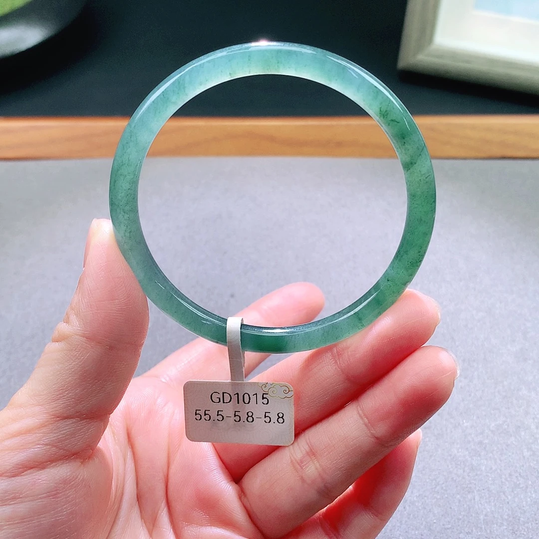 翡翠未镶嵌手镯天然翡翠手镯a货