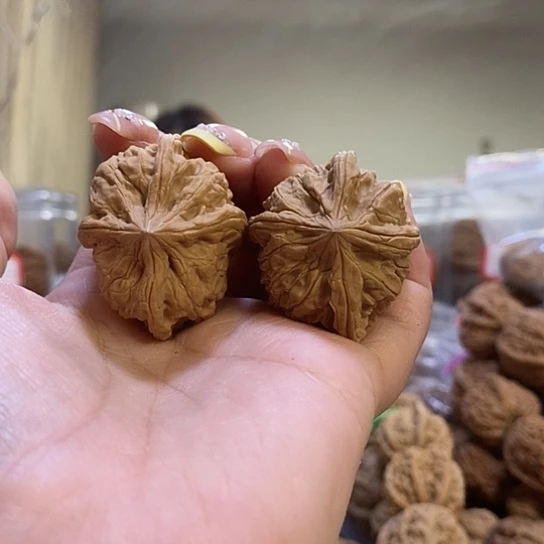 文玩核桃吊坠四棱马虎对