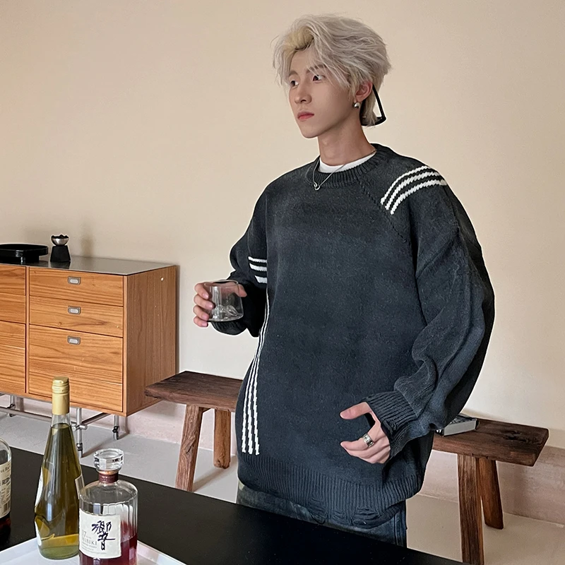 【促】白鹤大人秋季做旧破洞三条杠套头毛衣男针织长袖休闲百搭上衣