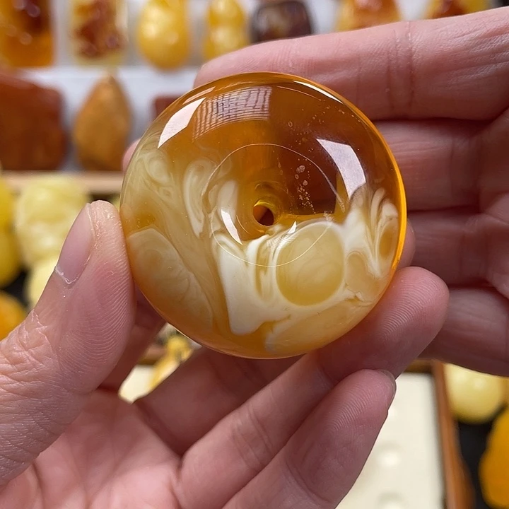 蜜蜡项链未镶嵌31.8克