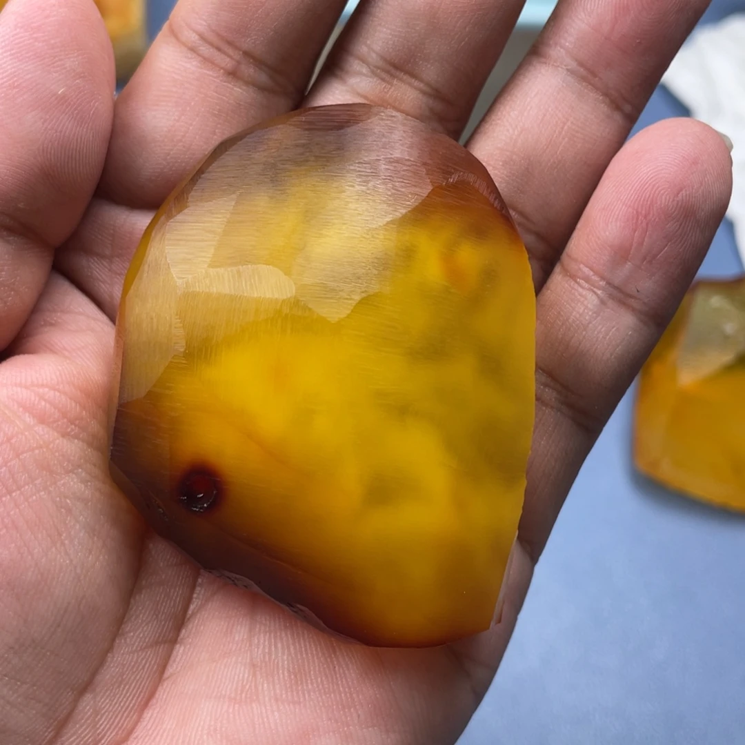 P***7定制琥珀未镶嵌蜜蜡定制