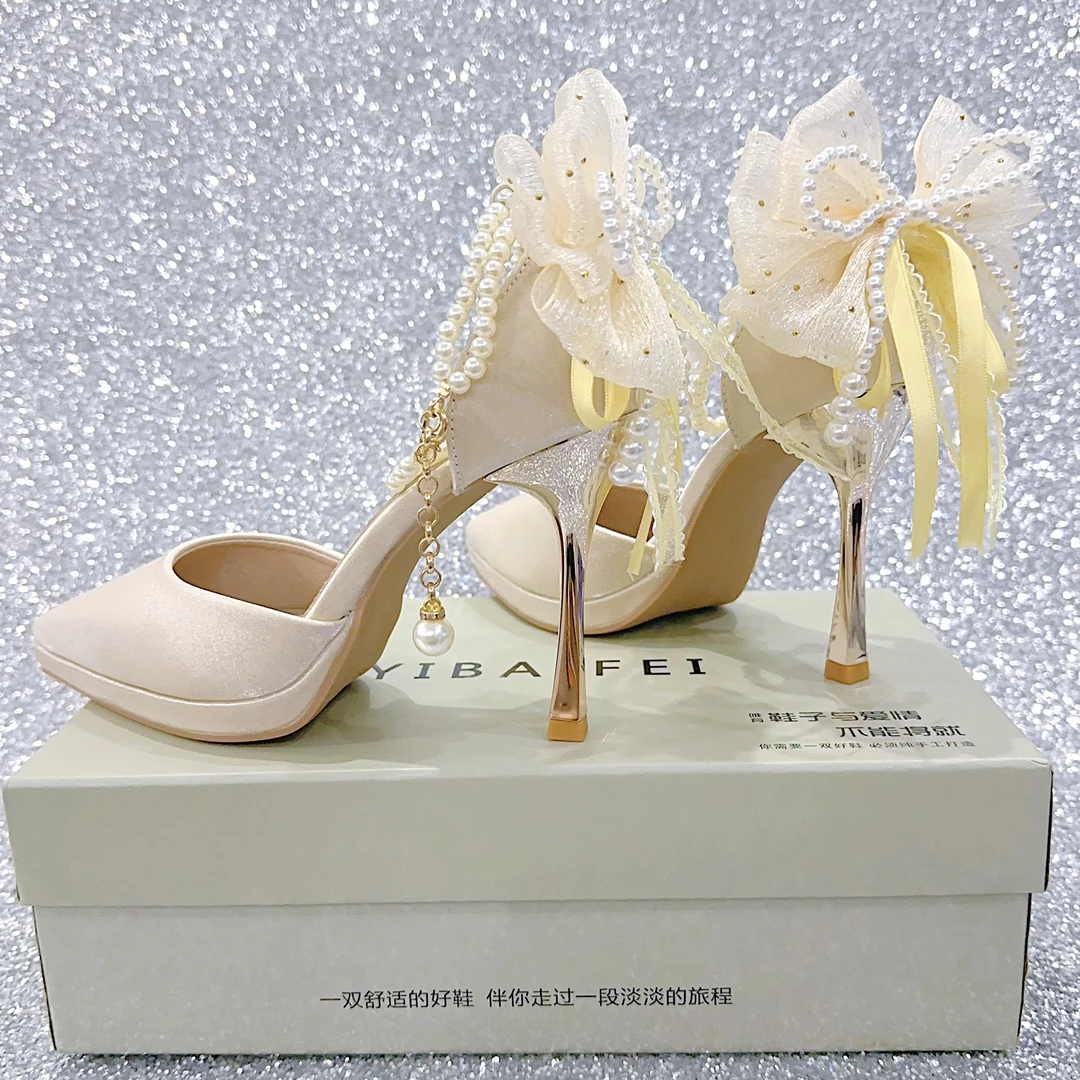 洋气高级感高跟鞋女白色防水台蝴蝶娘新娘婚鞋香槟色粗跟凉鞋推荐