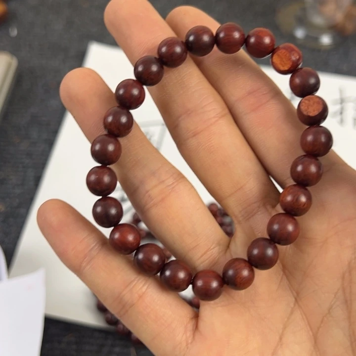木小叶紫檀手串……………………0.8