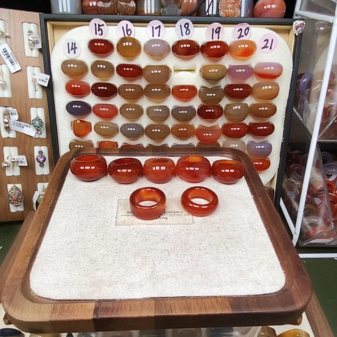 渝***A玛瑙/玉髓未镶嵌戒指