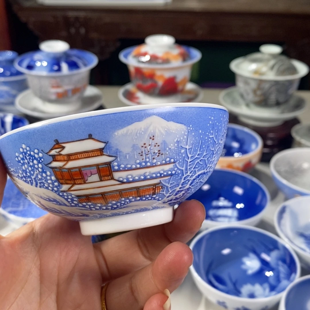 金***爷粉彩雪景主人杯杯