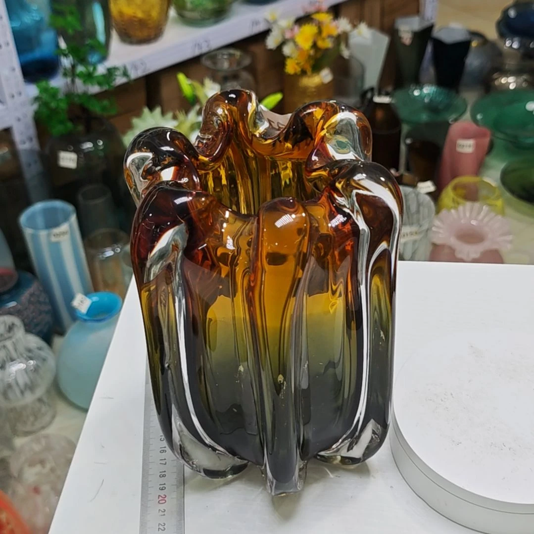 高23口8琉璃造型花瓶