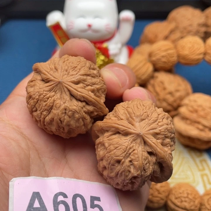 文玩核桃吊坠核桃