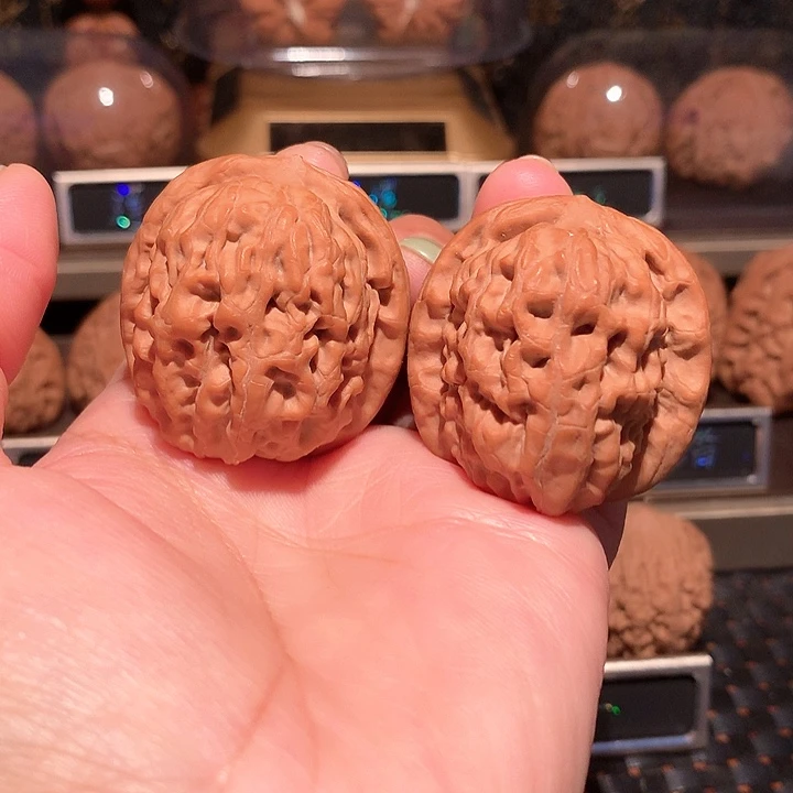 文玩核桃把件平谷霸王