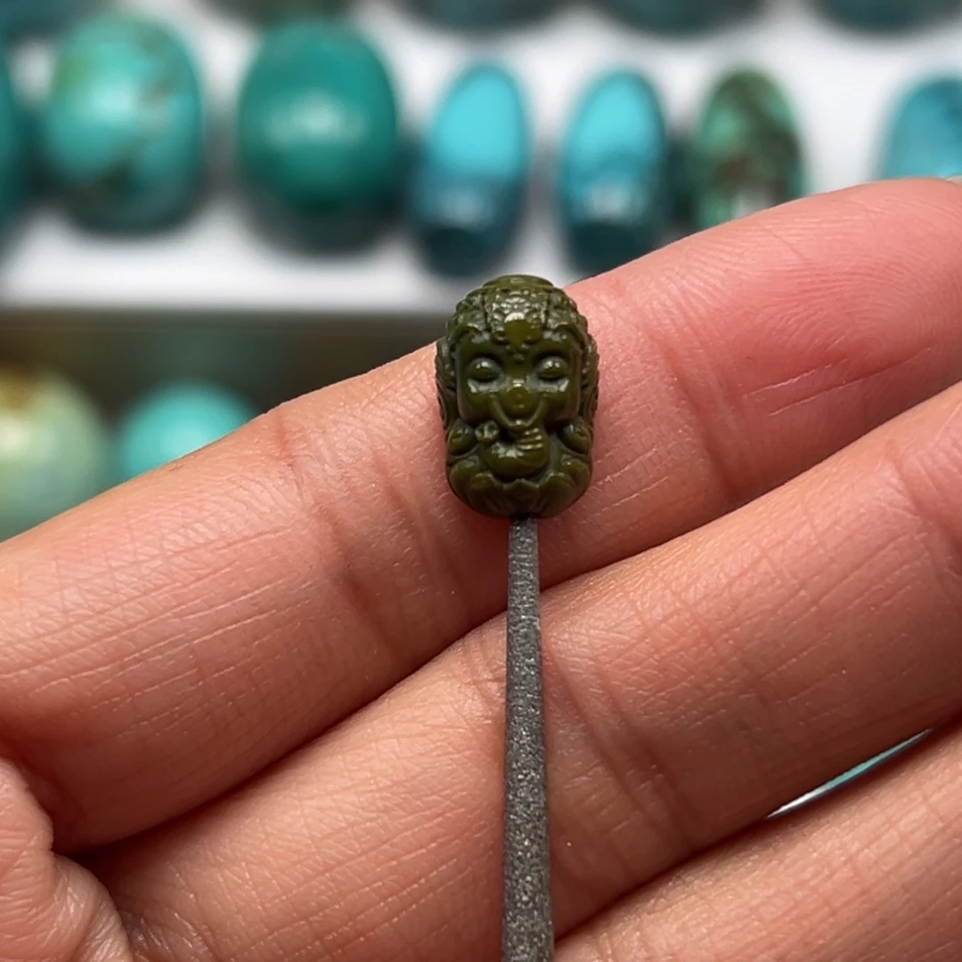 绿松石未镶嵌珠宝奇石