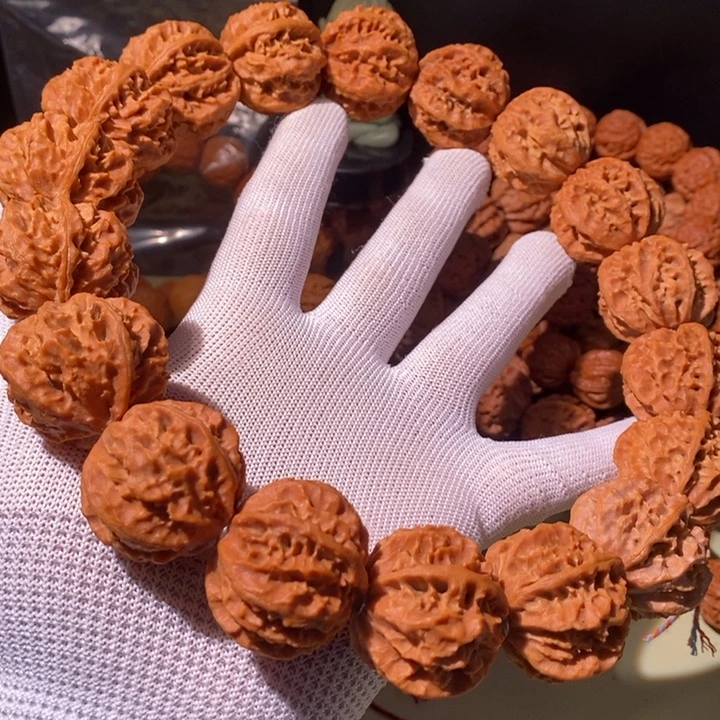 手串文玩核桃……53