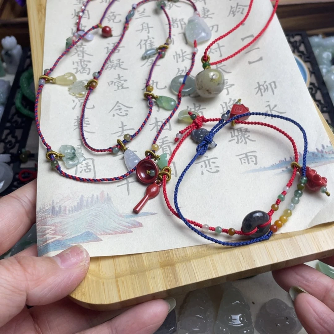 翡翠颈饰未镶嵌U****n设计款腰链，脚链