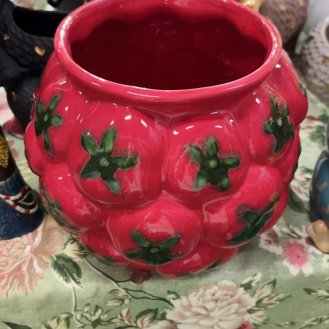 鱼**园陶瓷艺术设计中心