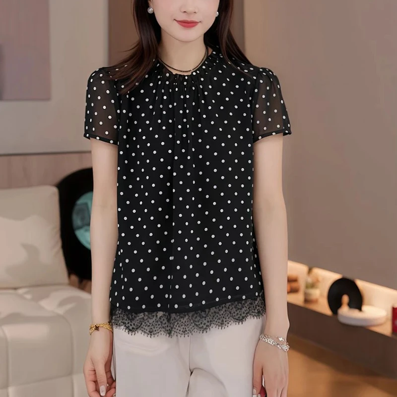 高级感波点蕾丝拼接短袖衬衫女夏季新款黑色圆领洋气漂亮小衫上衣