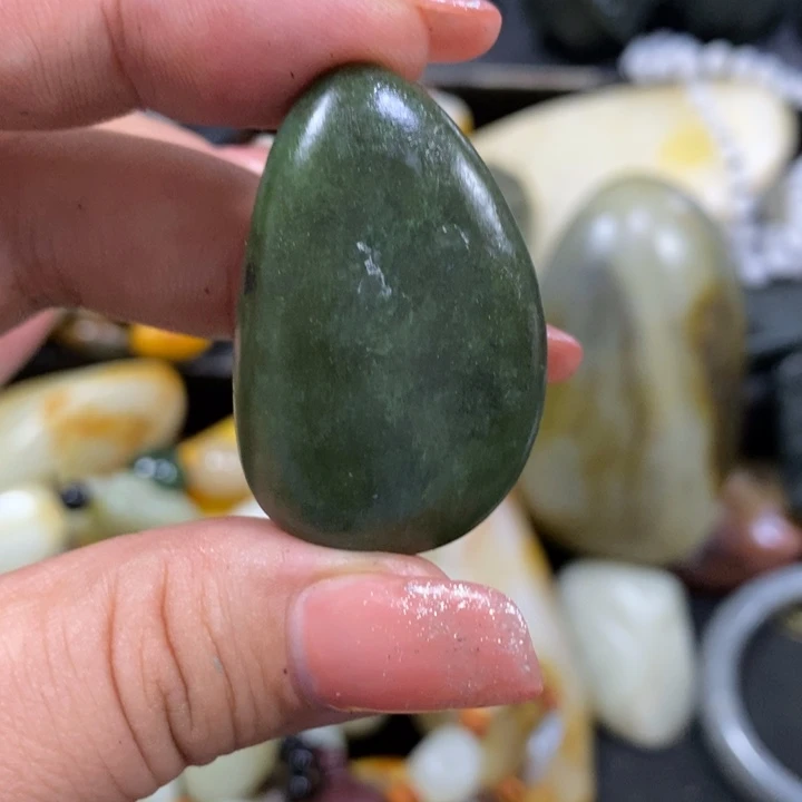 未镶嵌和田玉（糖玉）挂件