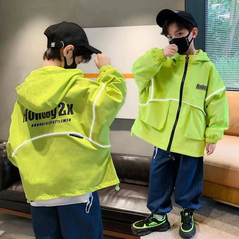 童装男童外套秋装中大童冲锋衣春秋潮牌帅气上衣男孩时尚风衣外穿