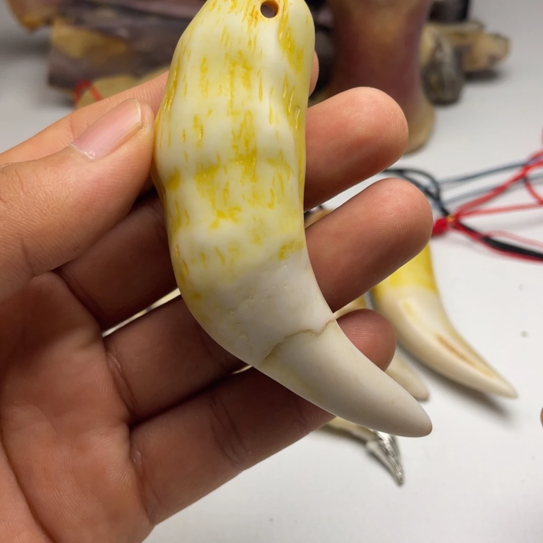 骆驼牙把件8+黄色