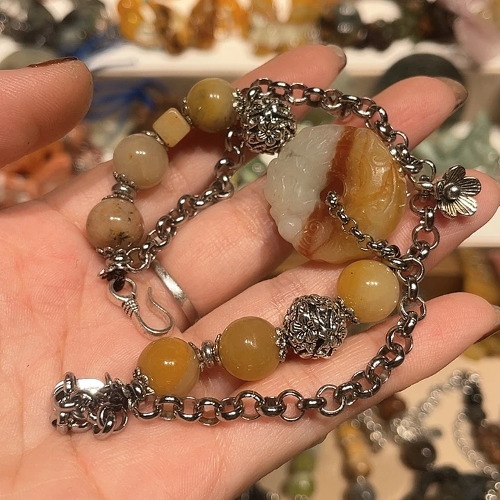 温***@蛇纹石玉合金颈饰