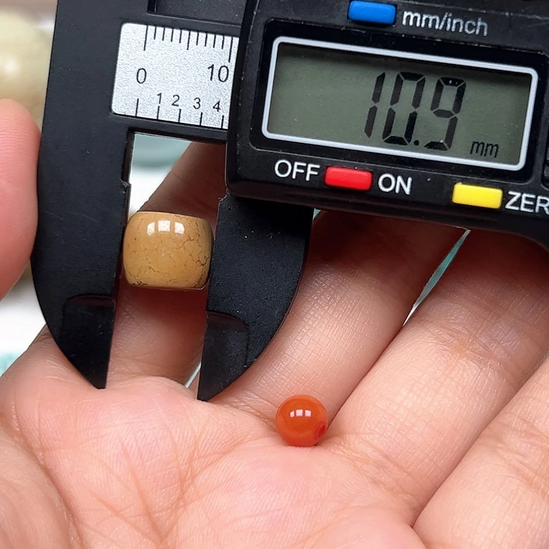 未镶嵌南红玛瑙珠宝奇石