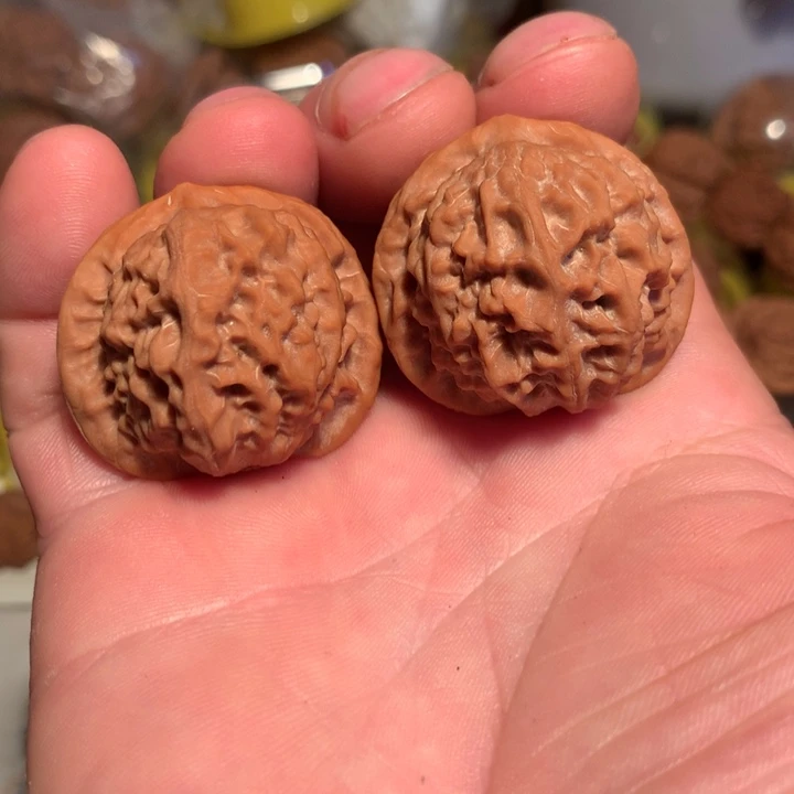 文玩核桃吊坠瓷娃娃35