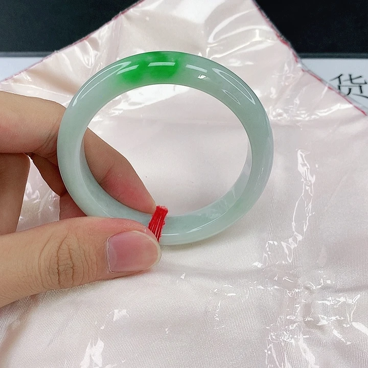 翡翠未镶嵌手镯圈52.9。13016