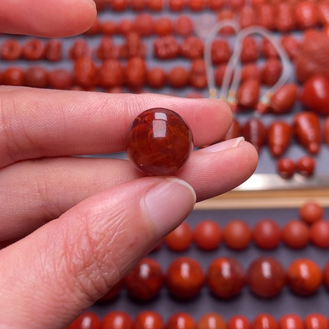 南红玛瑙其他未镶嵌艾****虎W14➕mm瓦西牛血火焰纹单珠